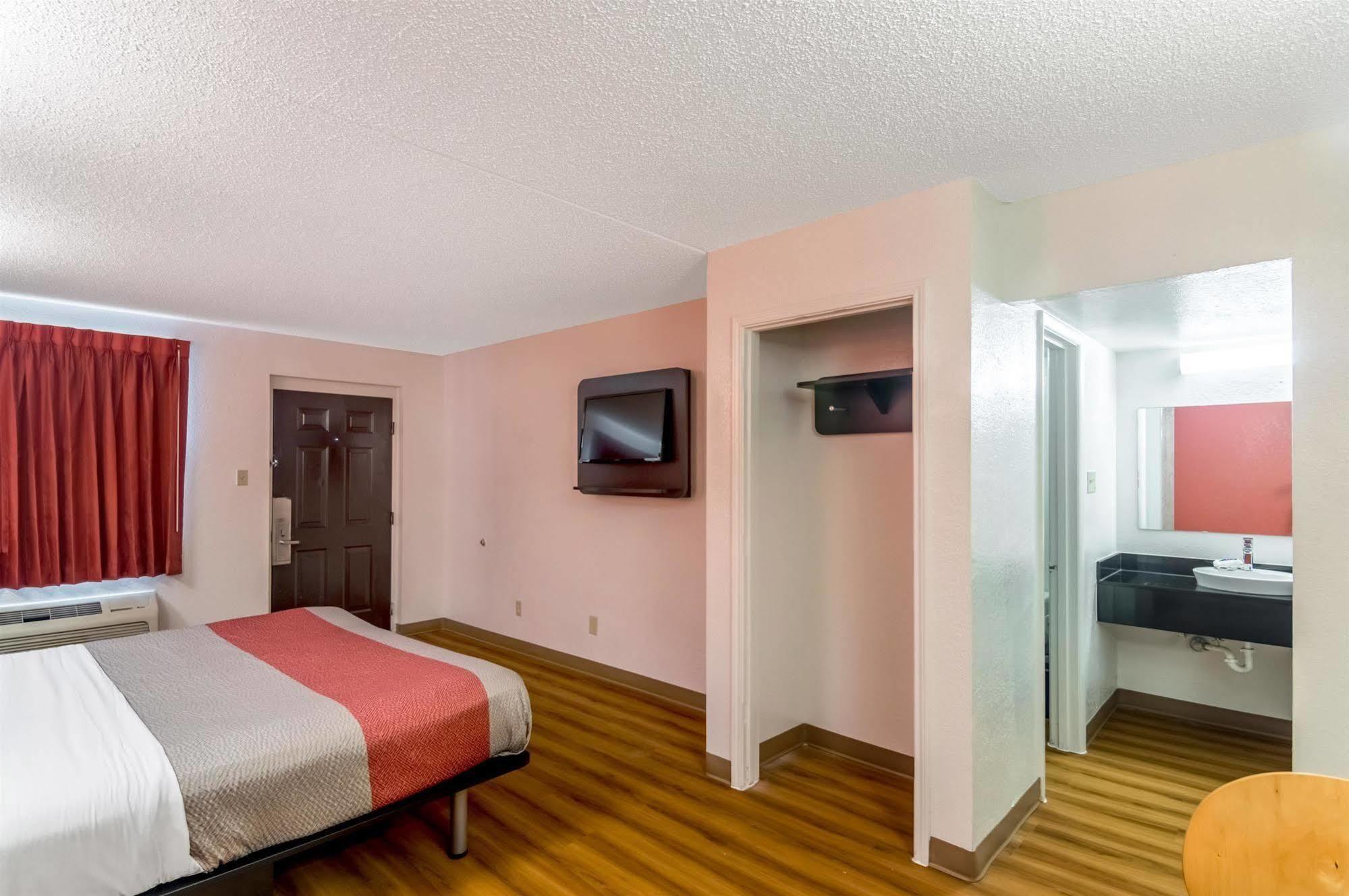 Econo Lodge Del City Exterior foto