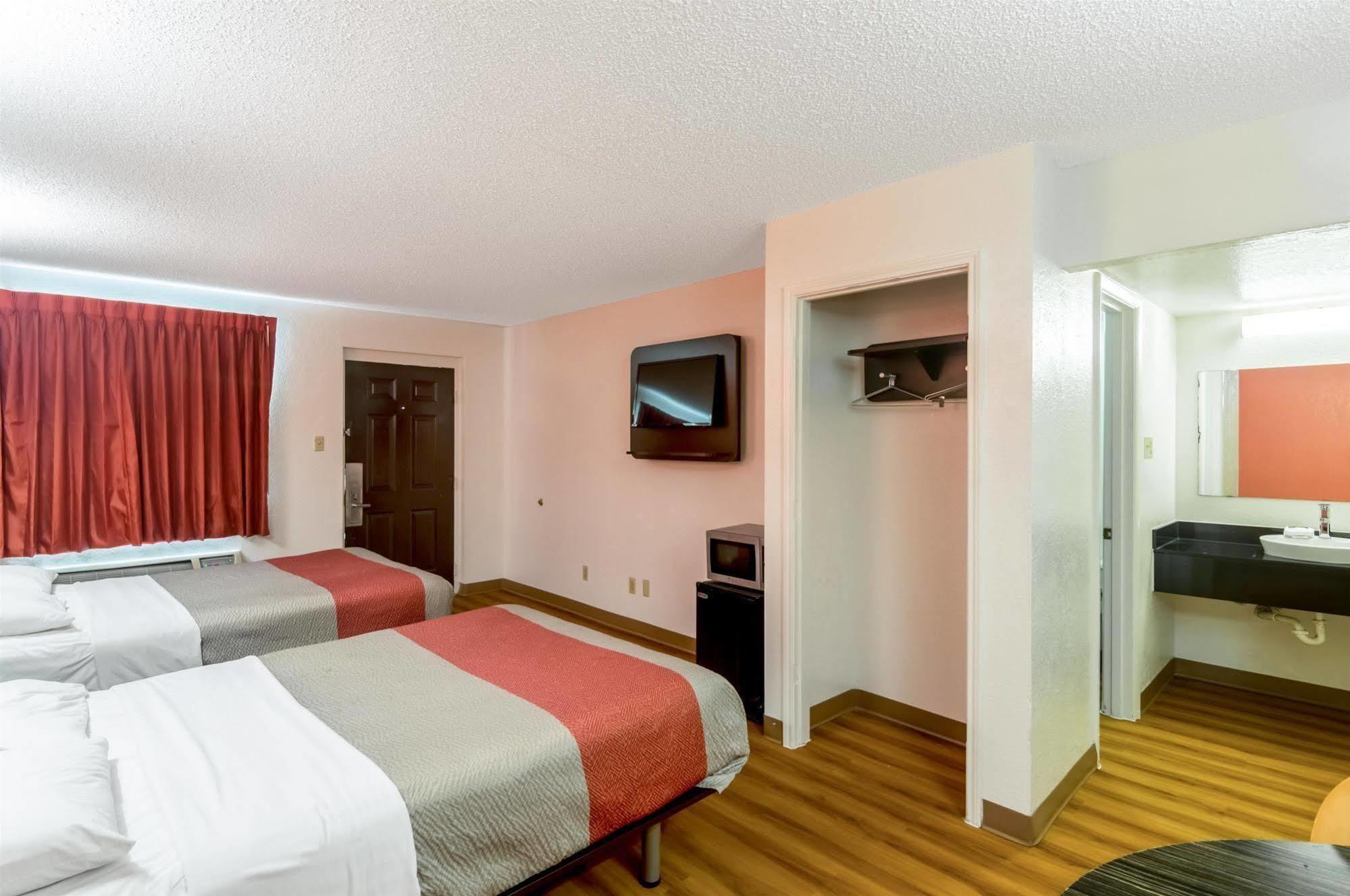Econo Lodge Del City Exterior foto
